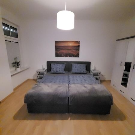 Wohnung In Oberhausen: Zentral & Ruhig, Eigener Eingang Обергаузен Екстер'єр фото