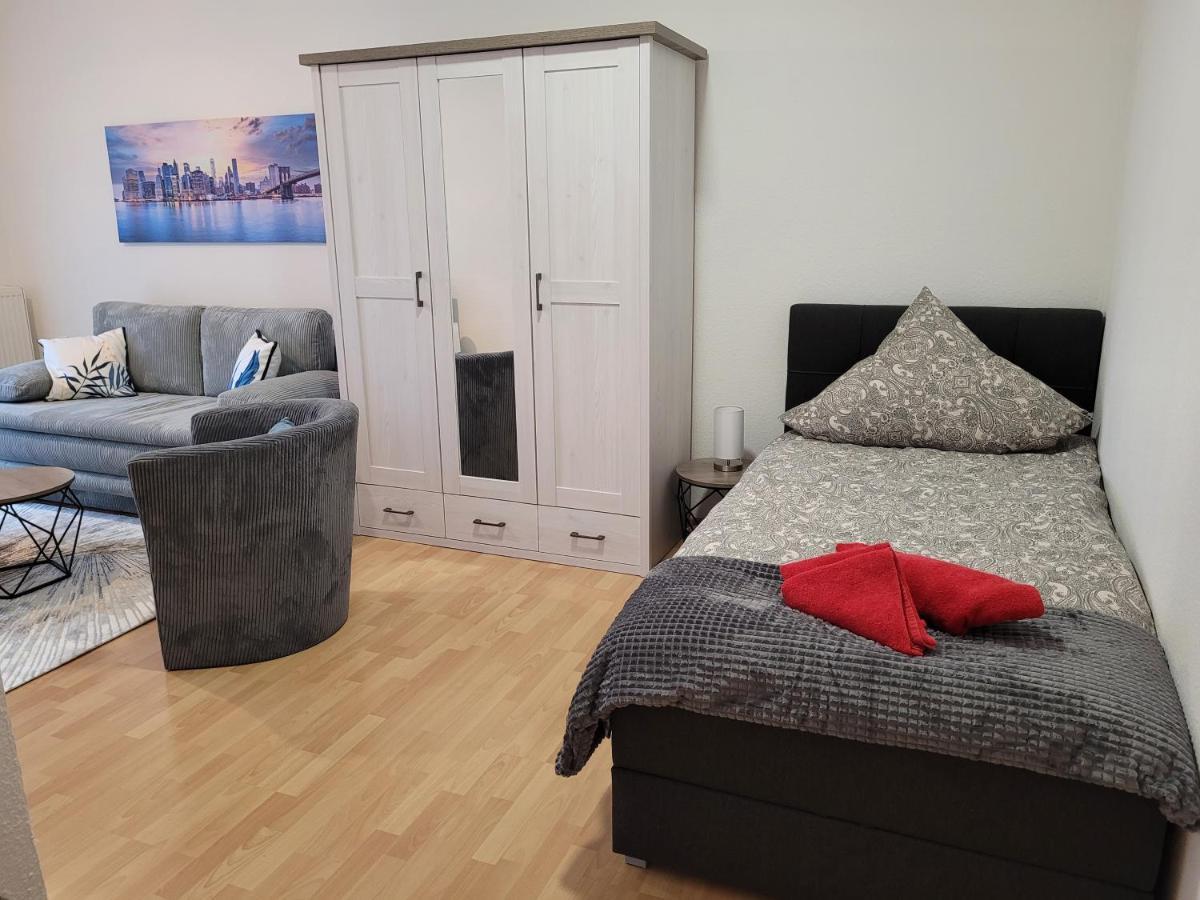 Wohnung In Oberhausen: Zentral & Ruhig, Eigener Eingang Обергаузен Екстер'єр фото